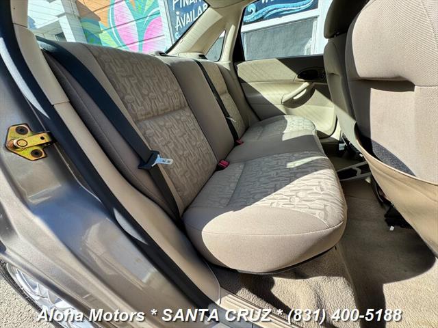 2005 Ford Focus ZX4