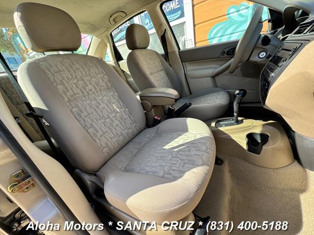 2005 Ford Focus ZX4