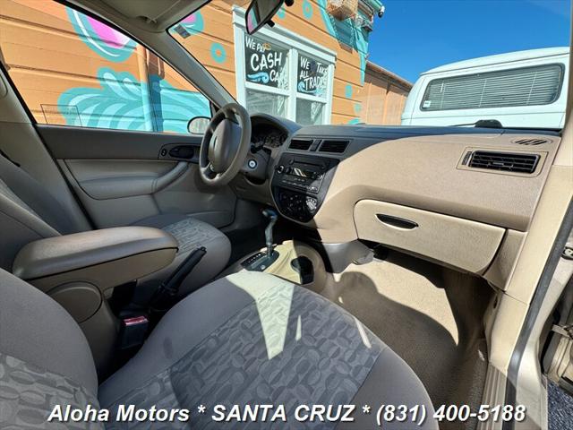 2005 Ford Focus ZX4