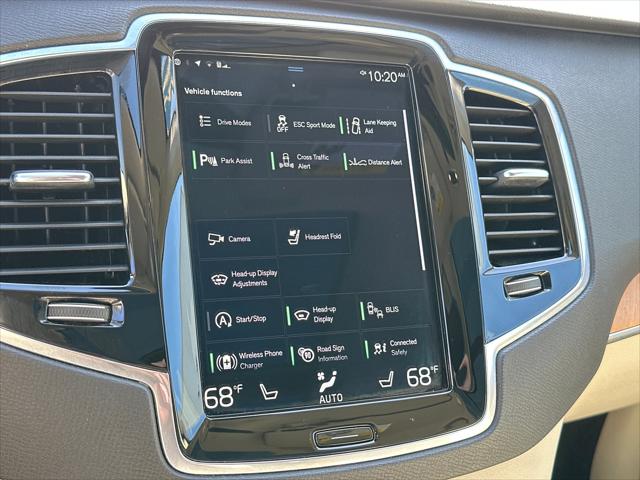 2022 Volvo XC90 T6 Momentum 7 Passenger