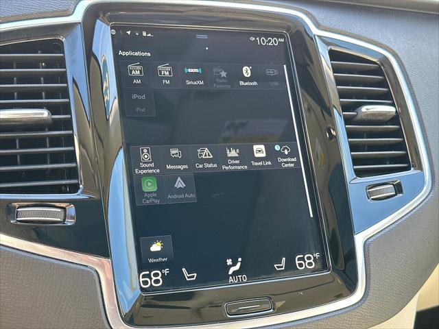 2022 Volvo XC90 T6 Momentum 7 Passenger