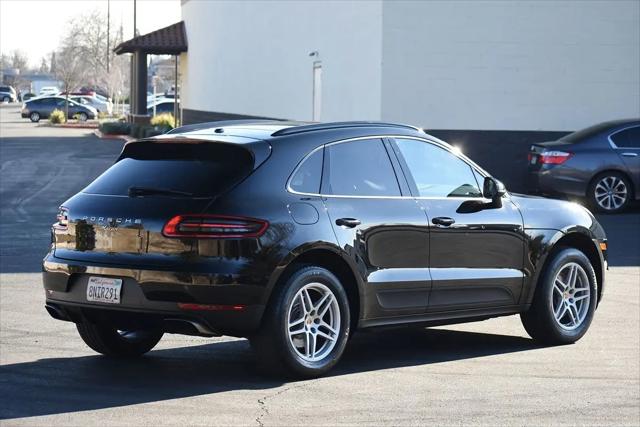 2018 Porsche Macan Standard