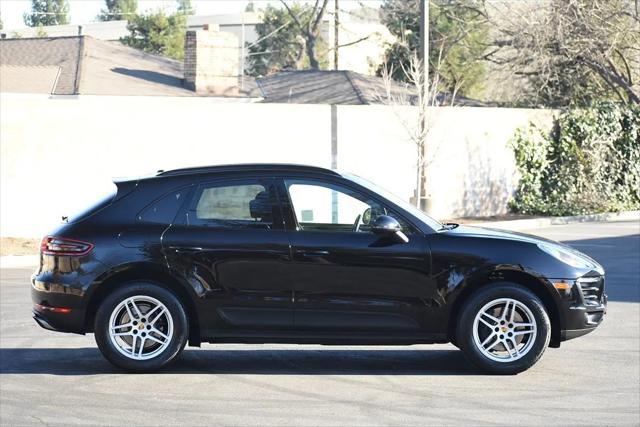 2018 Porsche Macan Standard