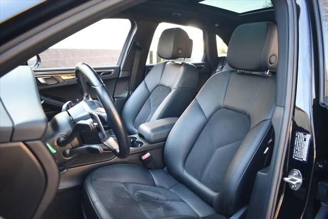 2018 Porsche Macan Standard