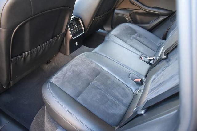2018 Porsche Macan Standard