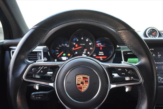 2018 Porsche Macan Standard