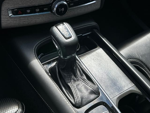 2022 Volvo XC90 T6 Inscription 6 Passenger