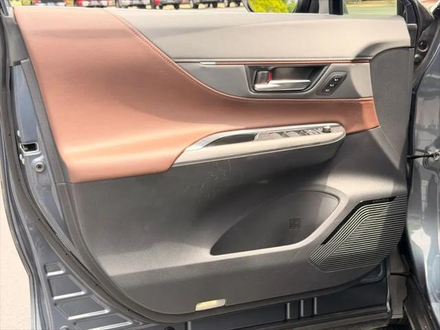 2021 Toyota Venza XLE