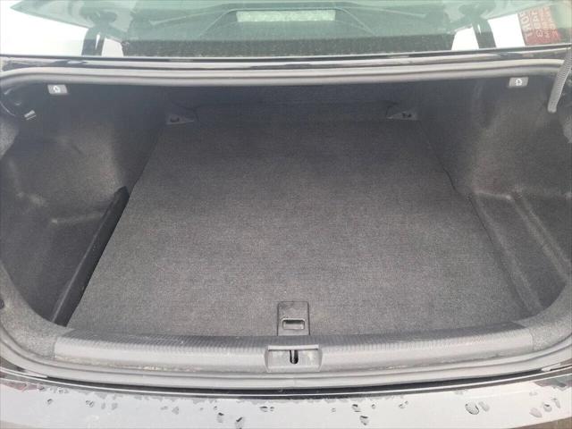 2016 Volkswagen Passat 1.8T SEL