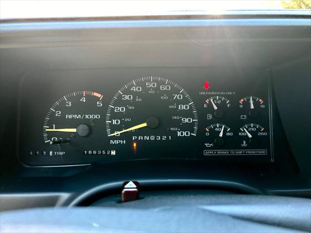 1995 Chevrolet Suburban Cheyenne