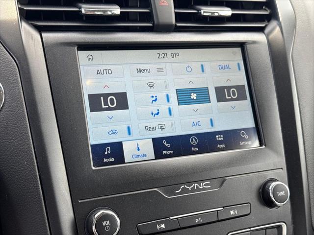 2020 Ford Fusion SE