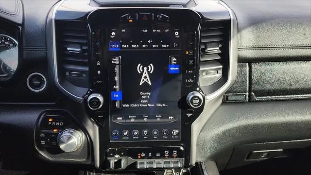 2020 Ram 1500 Laramie Crew Cab 4x4 5'7" Box