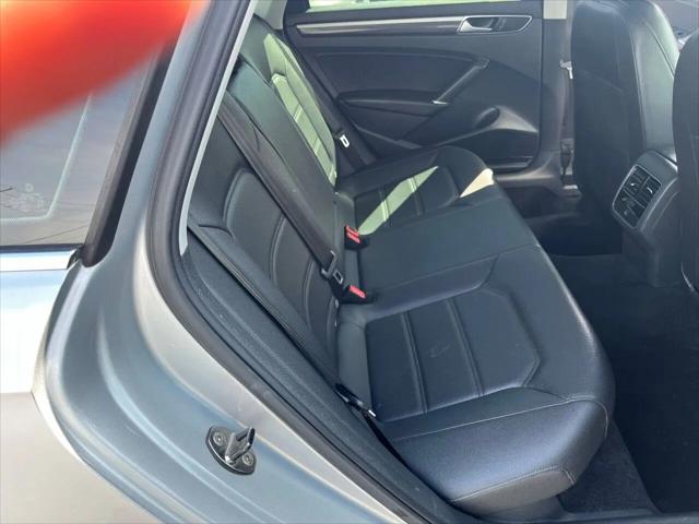 2016 Volkswagen Passat 1.8T SE
