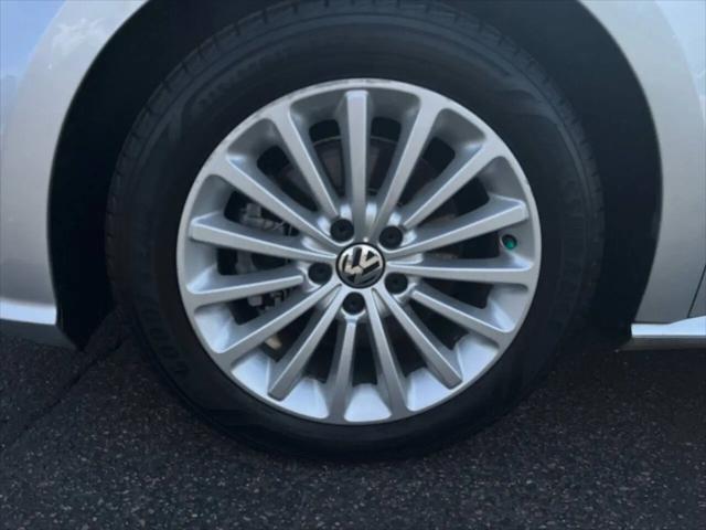 2016 Volkswagen Passat 1.8T SE