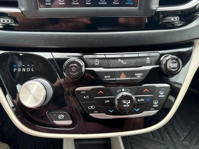 2020 Chrysler Pacifica Touring L