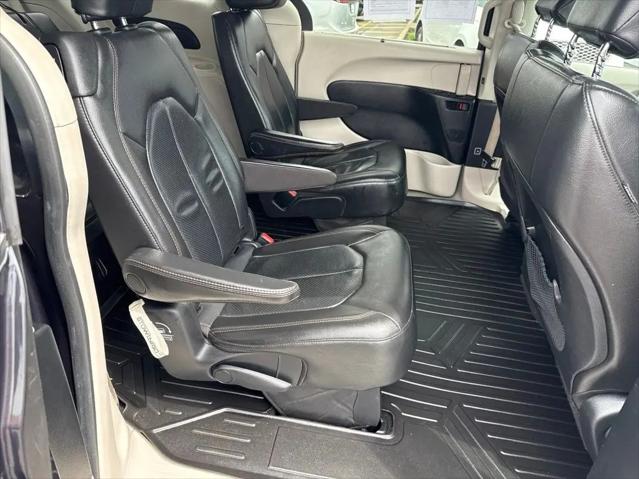 2020 Chrysler Pacifica Touring L