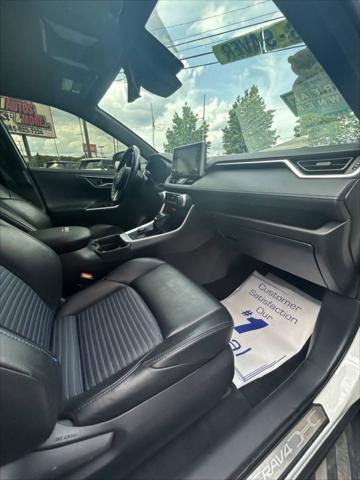 2019 Toyota RAV4 Hybrid XSE