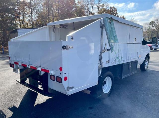 2012 Ford E-450 Cutaway Unknown