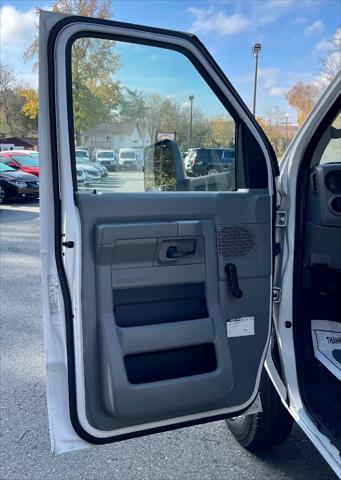 2012 Ford E-450 Cutaway Unknown