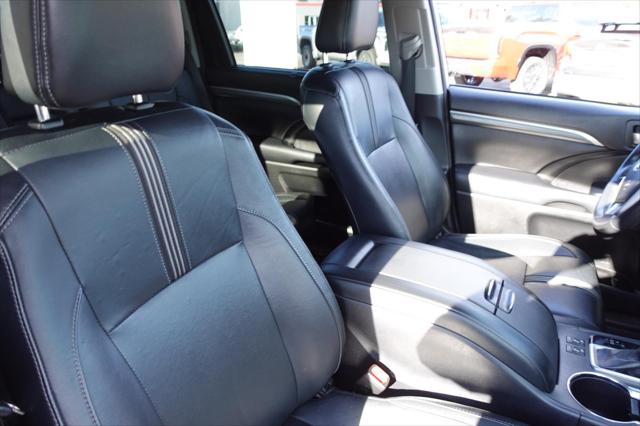 2018 Toyota Highlander SE