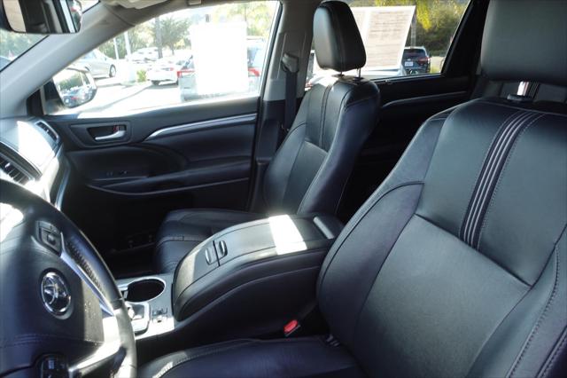 2018 Toyota Highlander SE