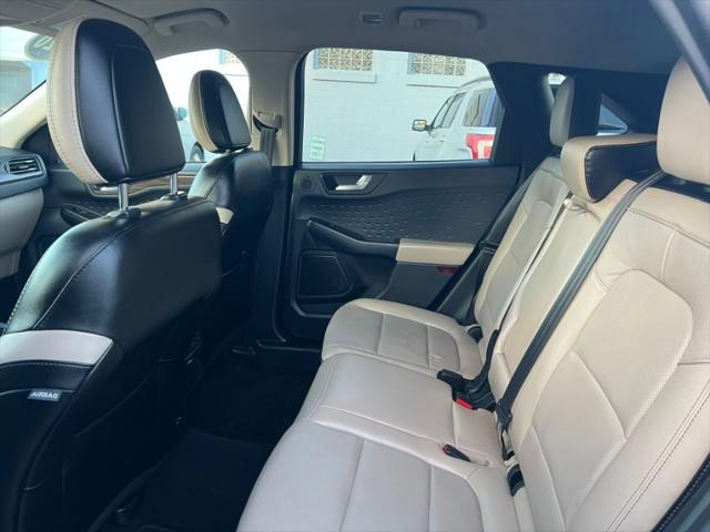 2020 Ford Escape Titanium