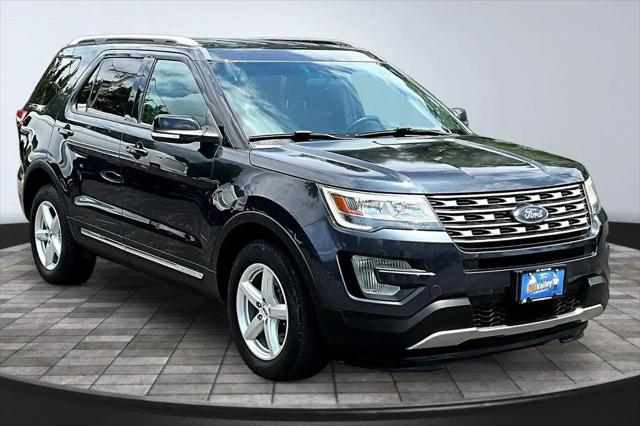 2017 Ford Explorer XLT for sale in Woodstock, IL