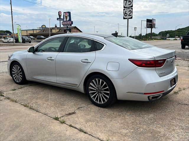 2018 Kia Cadenza Premium