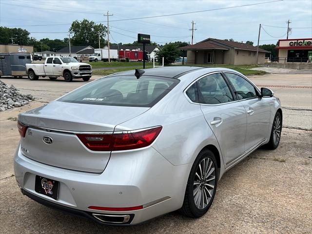 2018 Kia Cadenza Premium