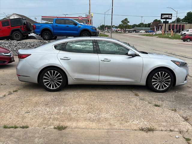 2018 Kia Cadenza Premium