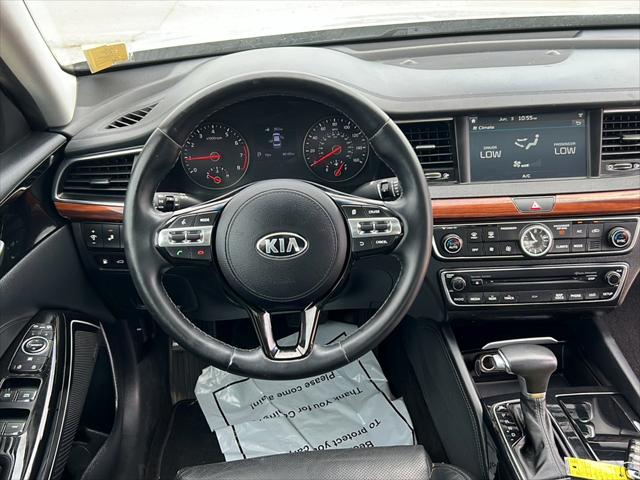 2018 Kia Cadenza Premium