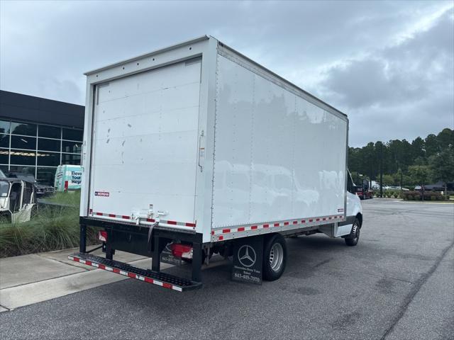 2021 Freightliner Sprinter Standard Roof V6