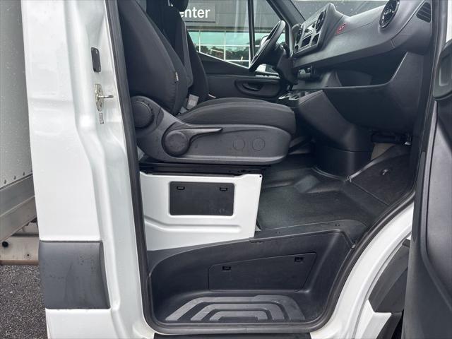 2021 Freightliner Sprinter Standard Roof V6