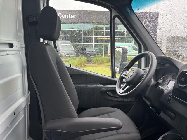 2021 Freightliner Sprinter Standard Roof V6