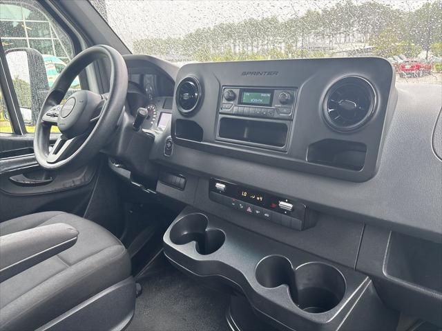 2021 Freightliner Sprinter Standard Roof V6