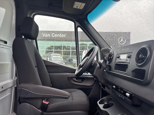 2021 Freightliner Sprinter Standard Roof V6