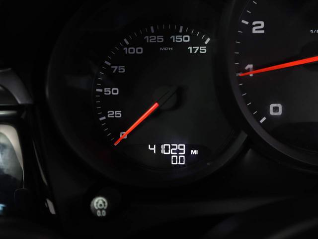 2021 Porsche Macan AWD