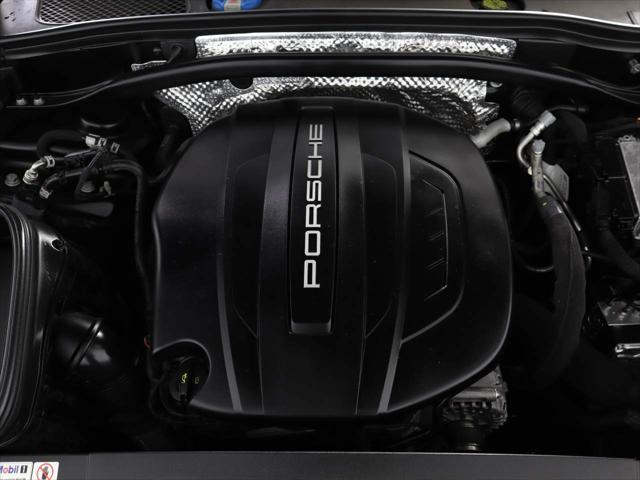 2021 Porsche Macan AWD