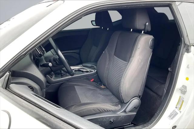 2016 Dodge Challenger SXT
