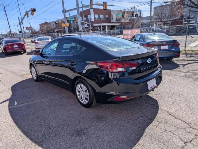 2019 Hyundai Elantra SE