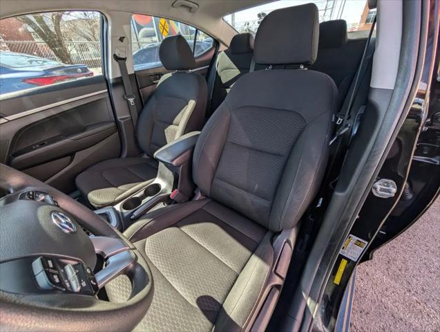 2019 Hyundai Elantra SE