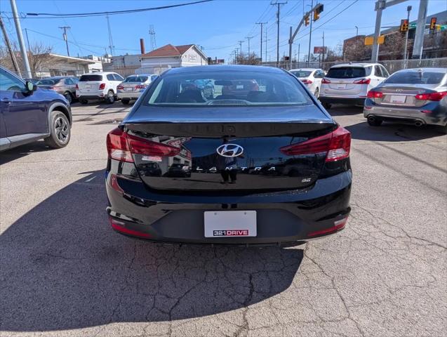 2019 Hyundai Elantra SE