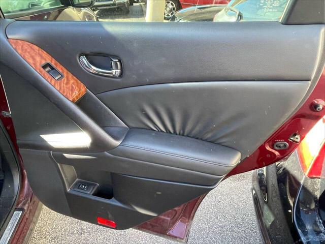 2010 Nissan Murano LE