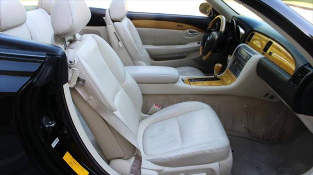 2002 Lexus SC 430 2dr Convertible