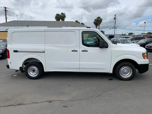 2016 Nissan 1500 S V6