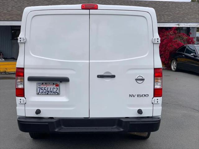 2016 Nissan 1500 S V6
