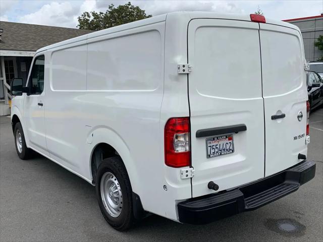 2016 Nissan 1500 S V6
