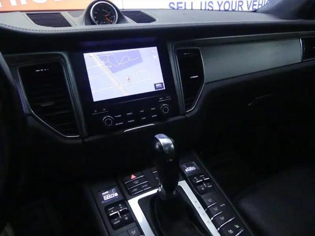 2018 Porsche Macan Turbo