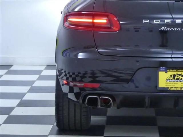2018 Porsche Macan Turbo