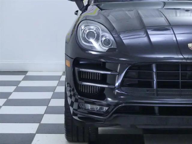 2018 Porsche Macan Turbo
